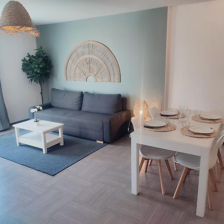 Апартаменти Le Familial - T3 Piscine, Climatisation & Balcon Греу-ле-Бен Екстер'єр фото